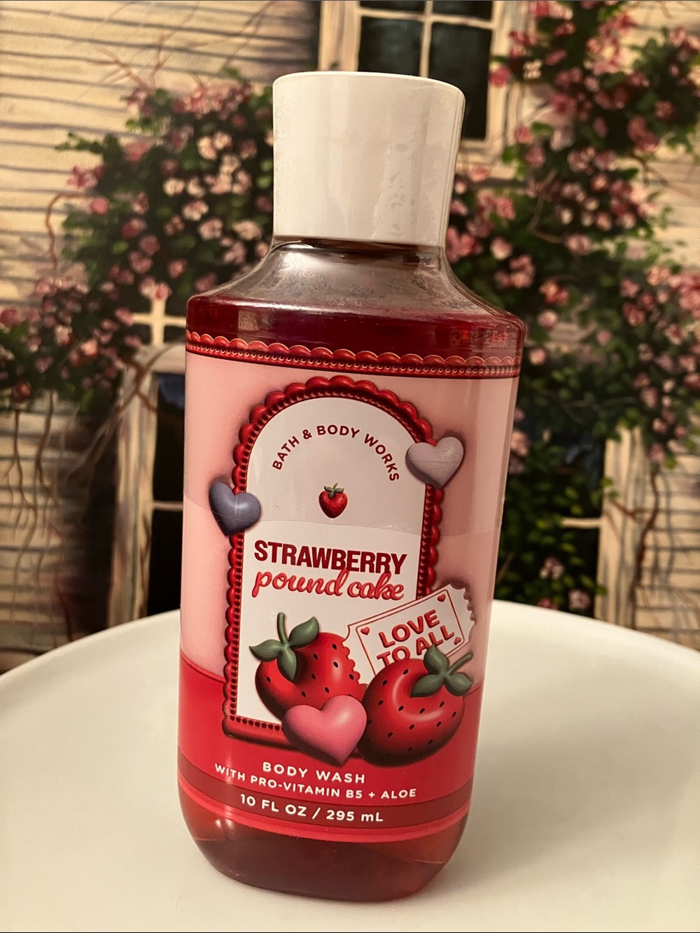 Bath & Body Works Strawberry Pound Cake Body Wash NEW